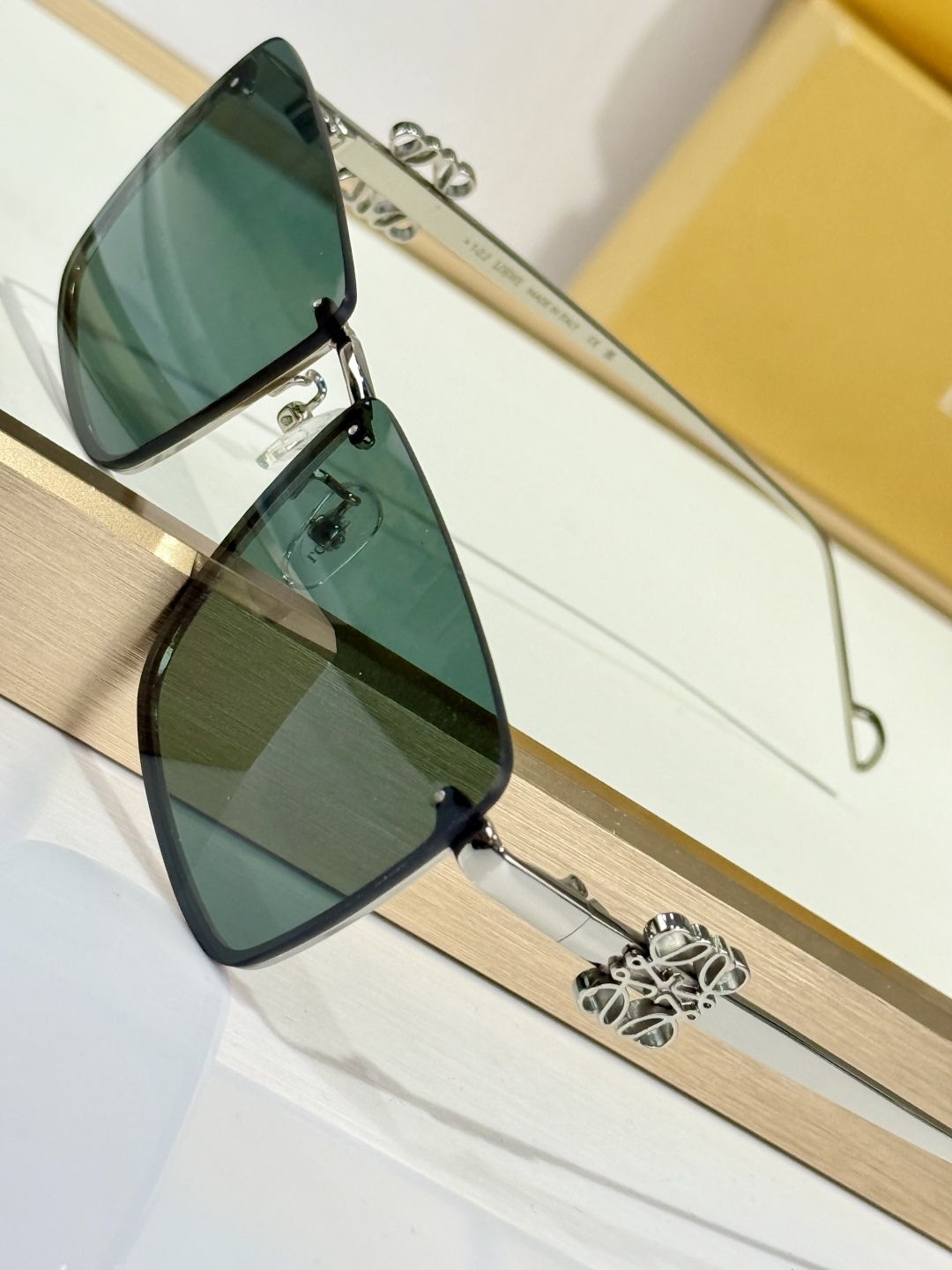LOEWE_Glasses_yupoo_Original_quality