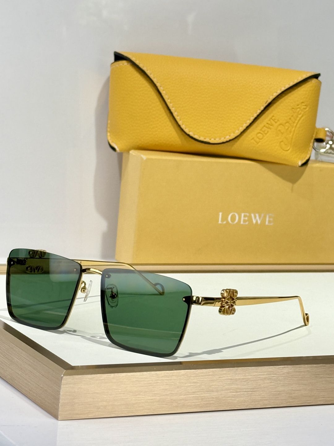 LOEWE_Glasses_yupoo_Original_quality