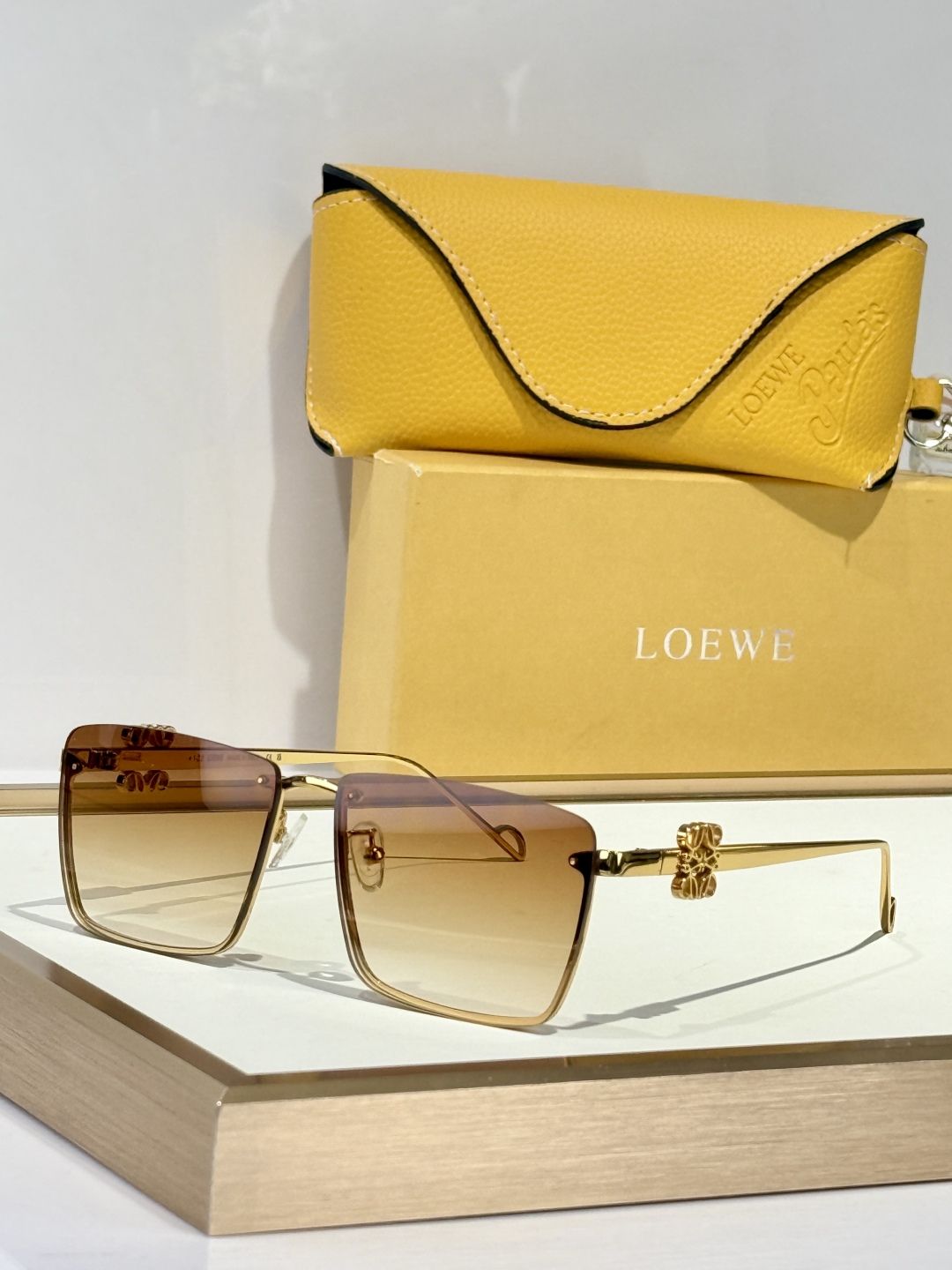 LOEWE_Glasses_yupoo_Original_quality