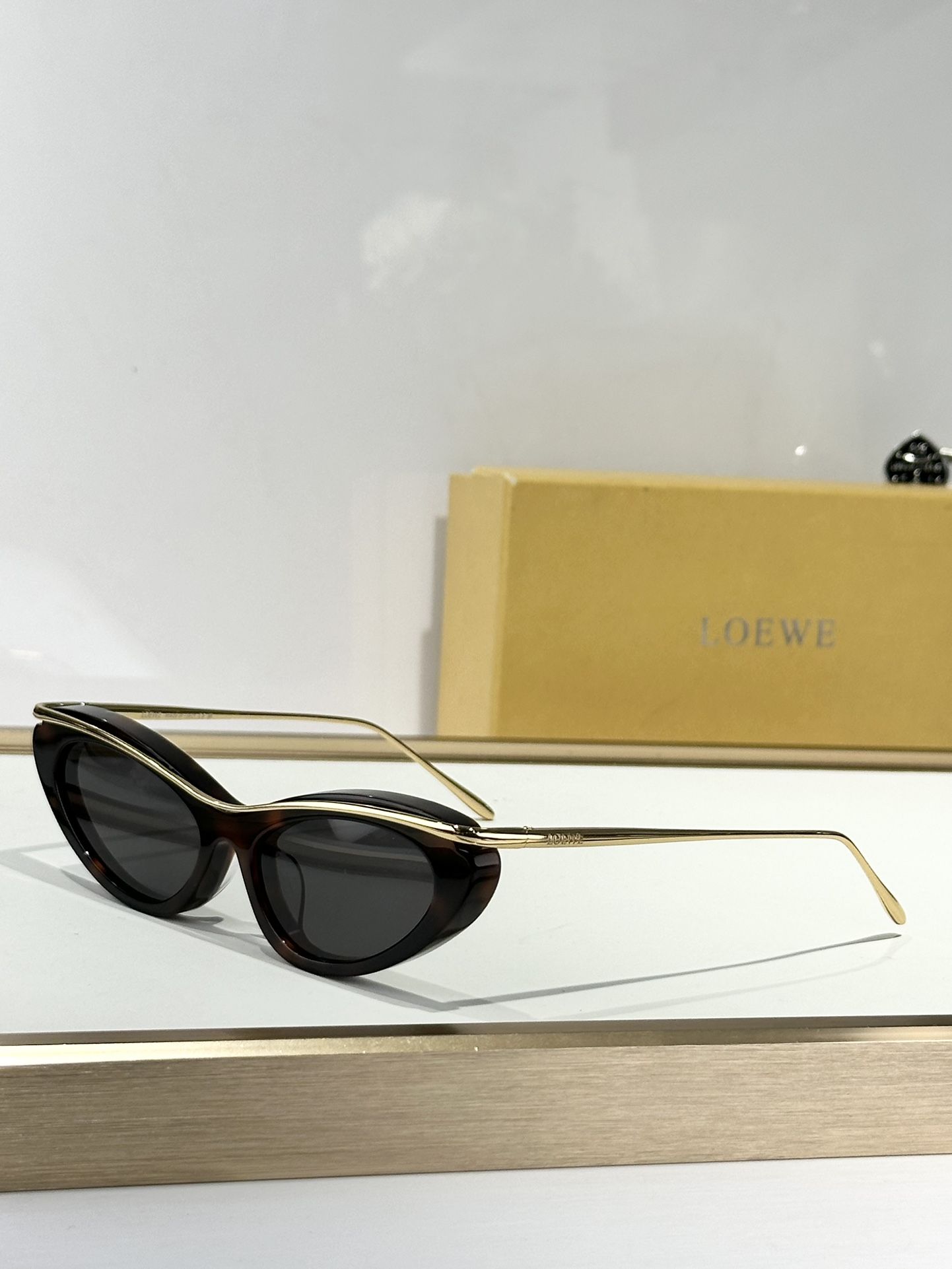 LOEWE_Glasses_yupoo_Original_quality