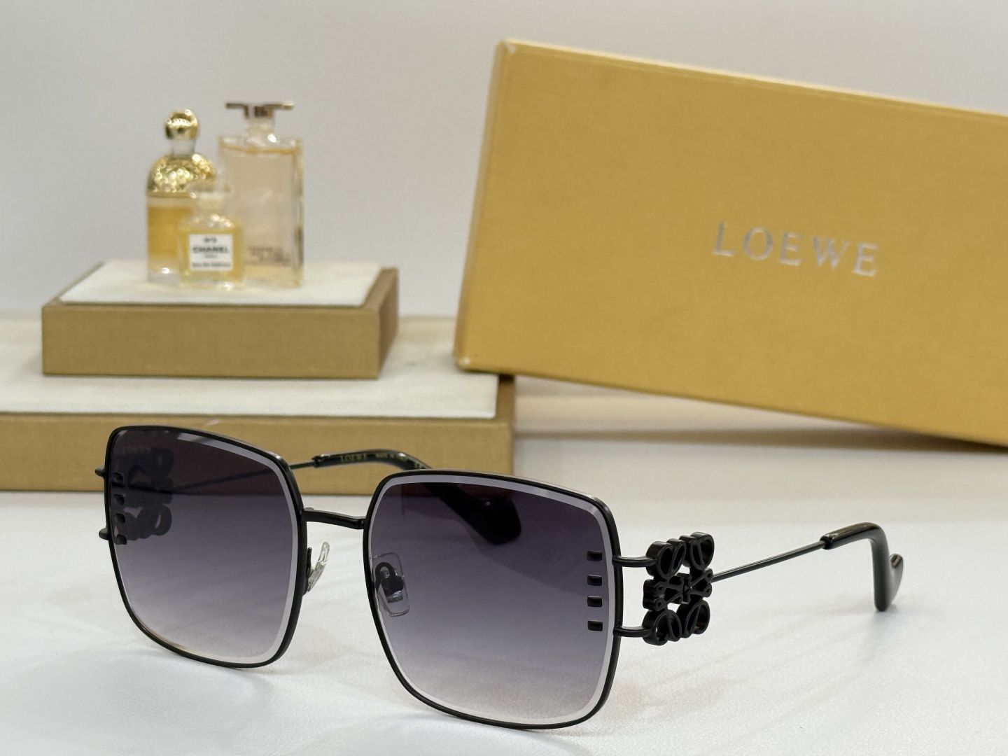 LOEWE_Glasses_yupoo_Original_quality