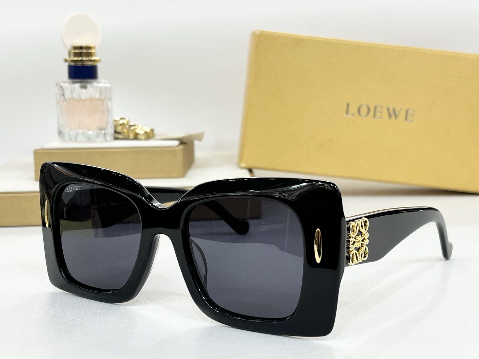 LOEWE_Glasses_yupoo_Original_quality