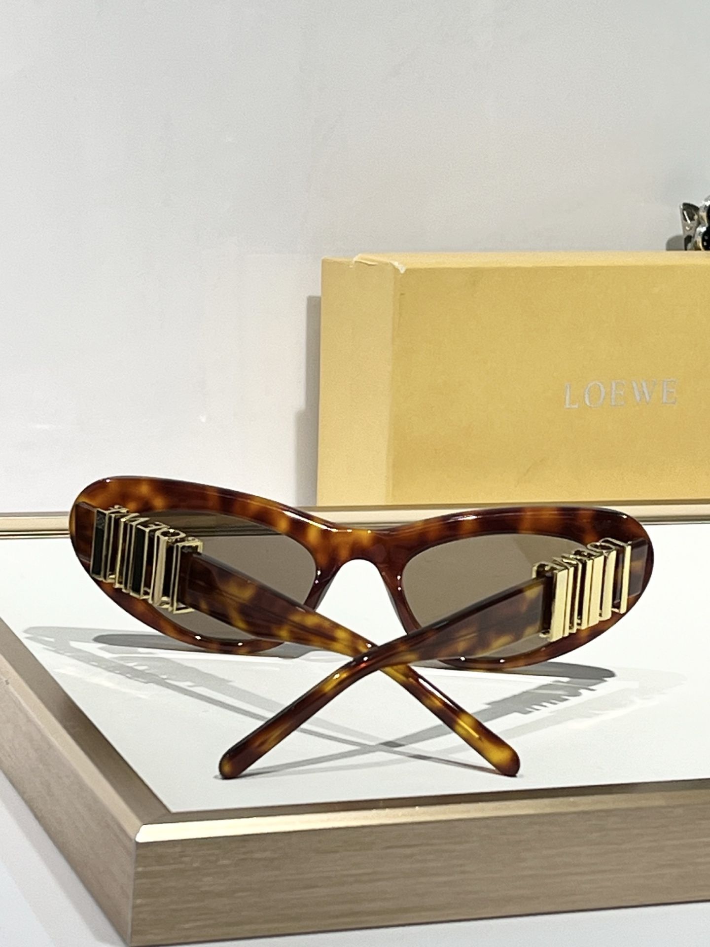 LOEWE_Glasses_yupoo_Original_quality