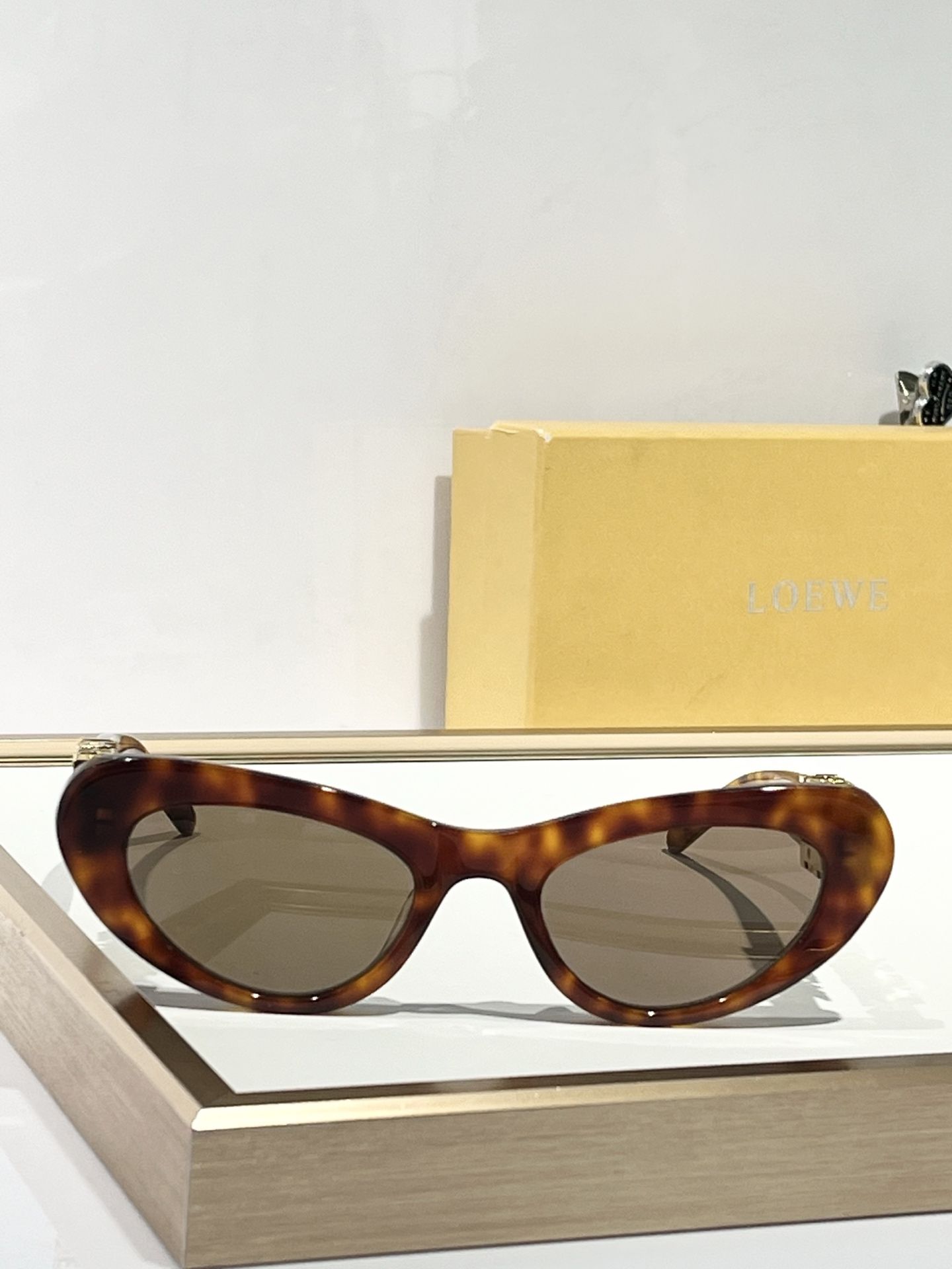 LOEWE_Glasses_yupoo_Original_quality