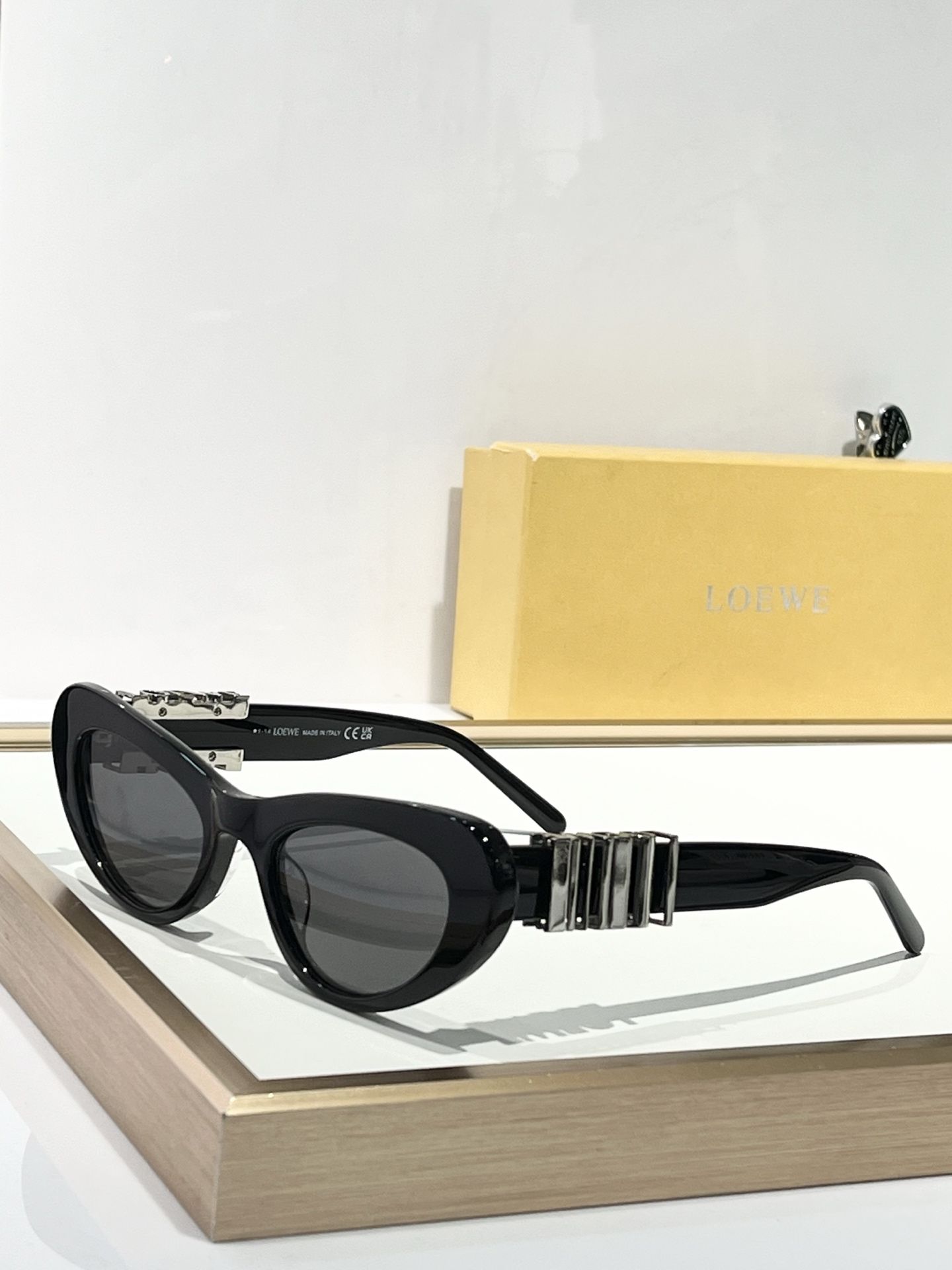LOEWE_Glasses_yupoo_Original_quality