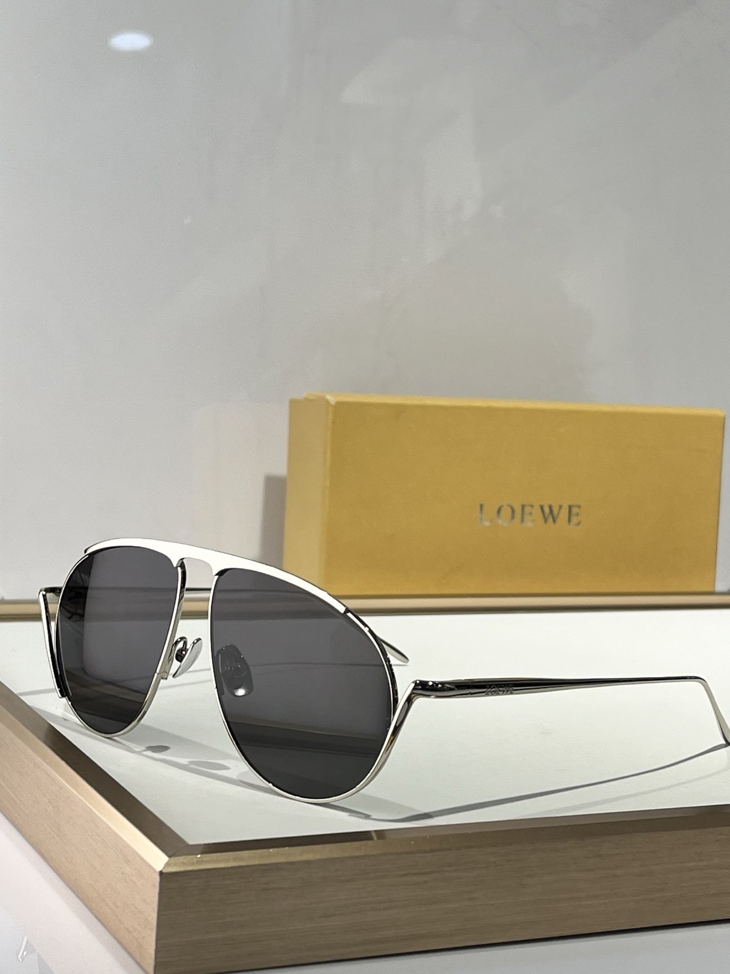 LOEWE_Glasses_yupoo_Original_quality