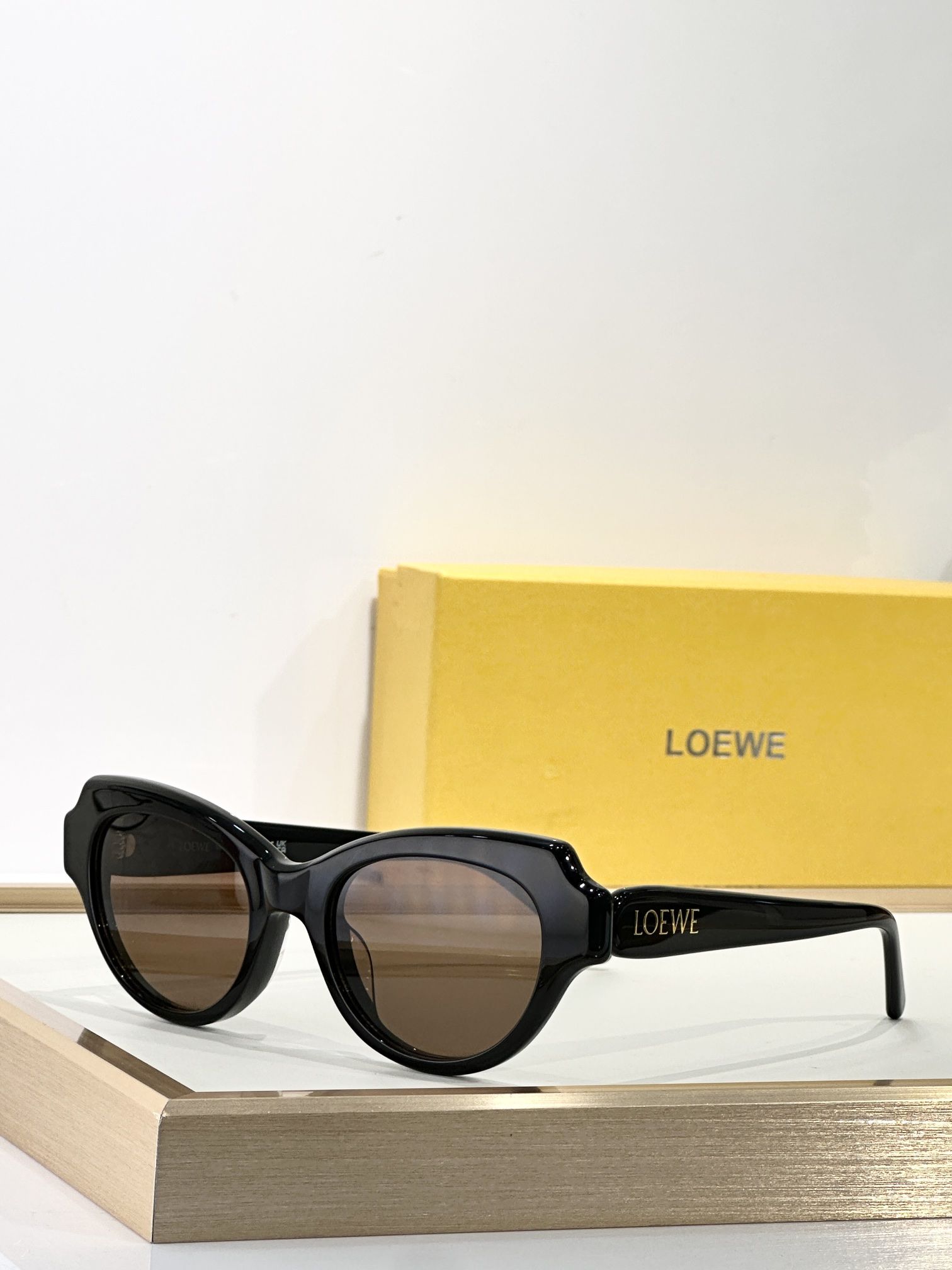 LOEWE_Glasses_yupoo_Original_quality