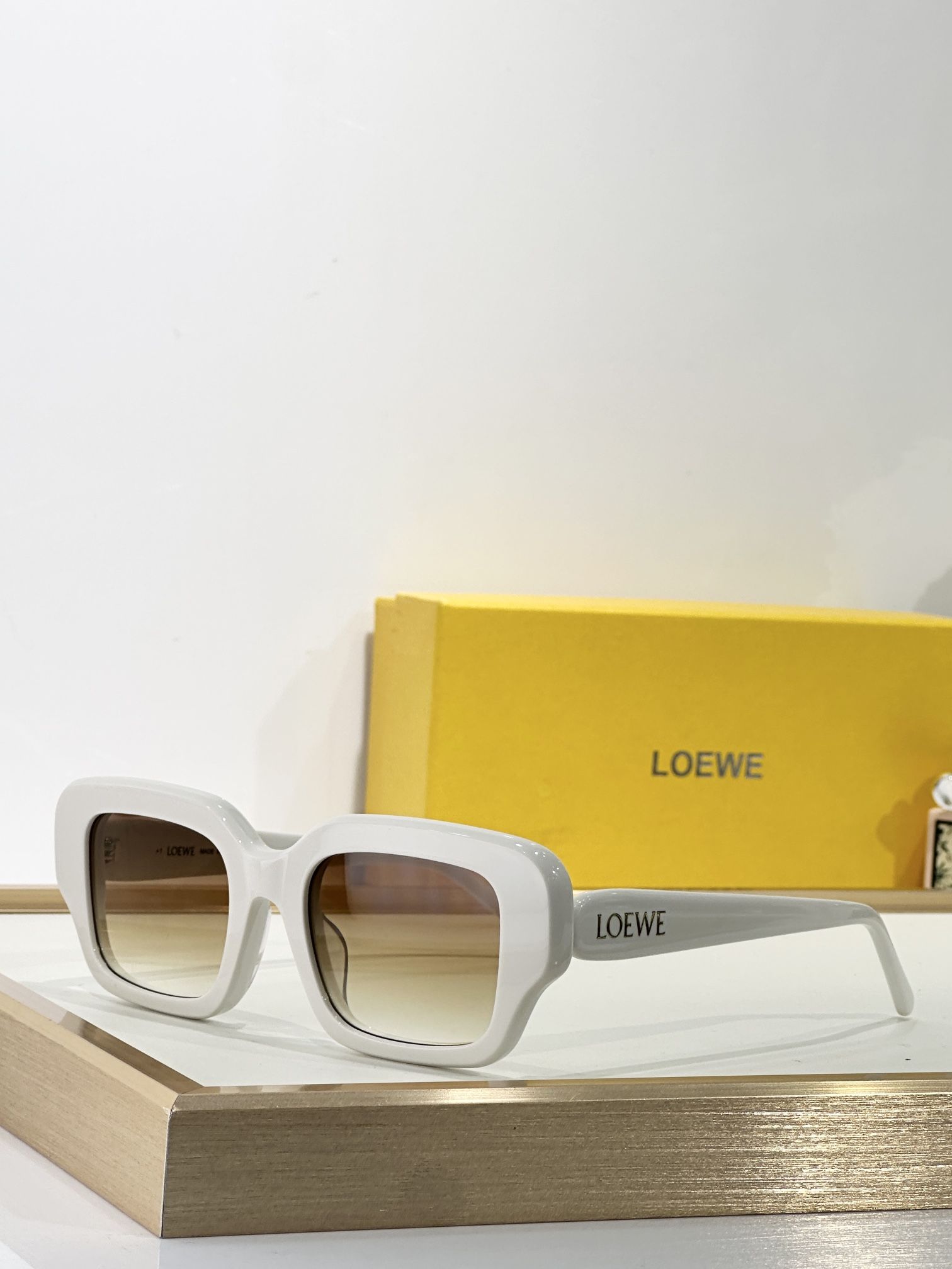 LOEWE_Glasses_yupoo_Original_quality