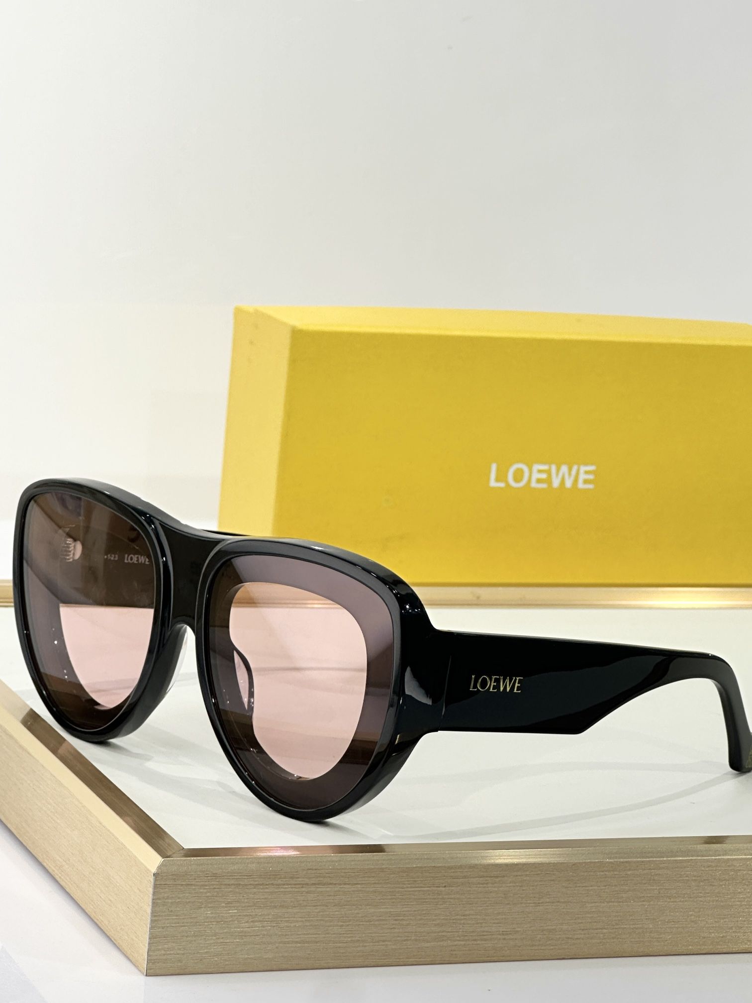 LOEWE_Glasses_yupoo_Original_quality