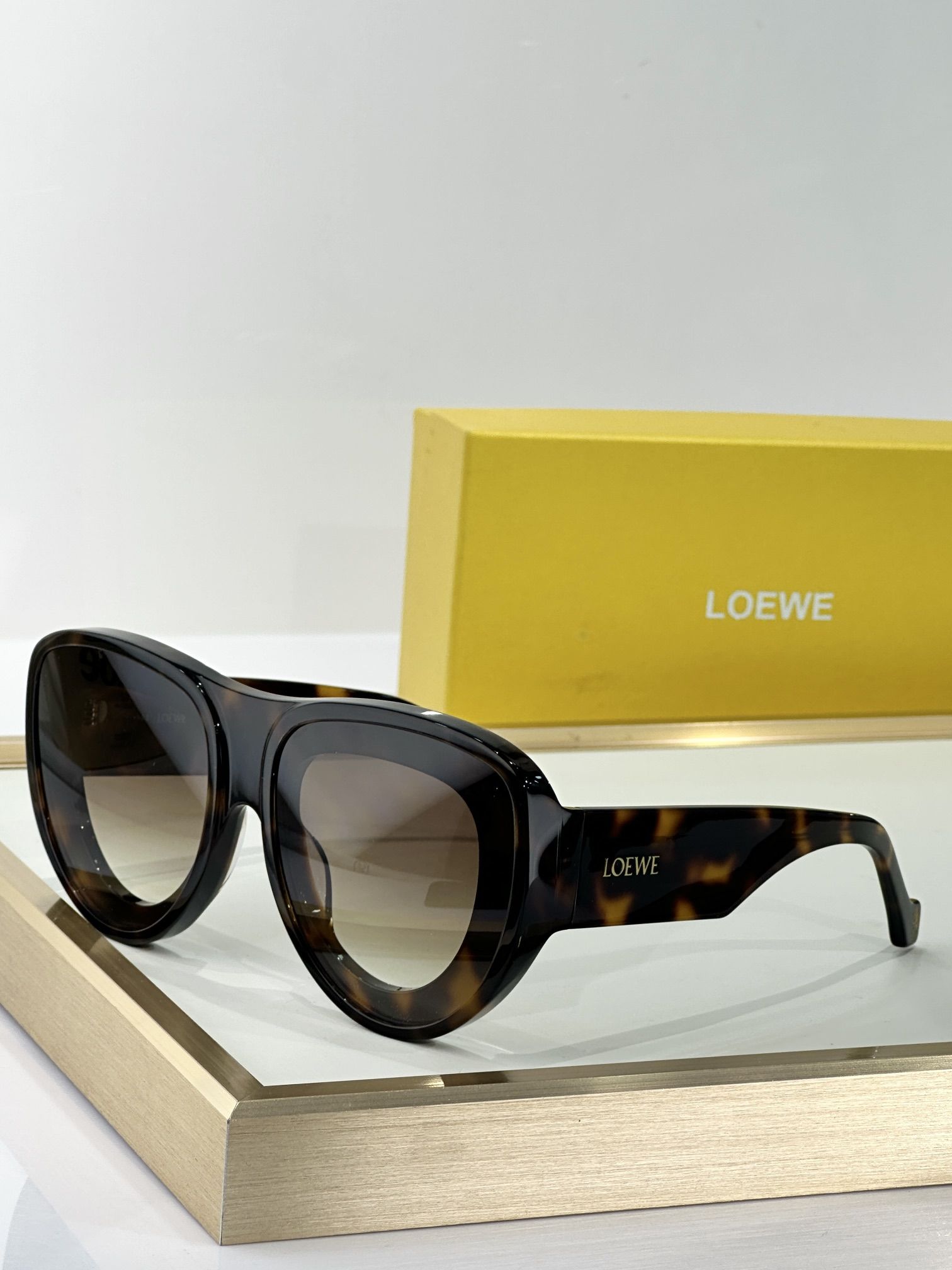 LOEWE_Glasses_yupoo_Original_quality