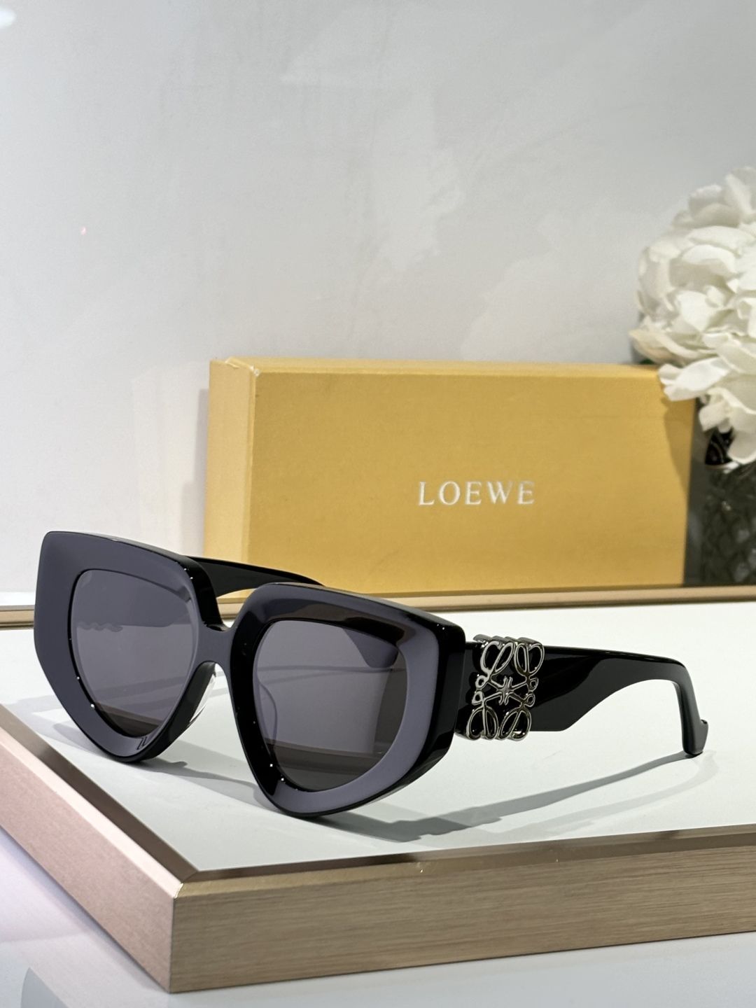 LOEWE_Glasses_yupoo_Original_quality