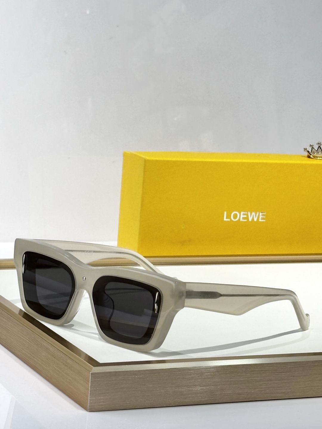 LOEWE_Glasses_yupoo_Original_quality