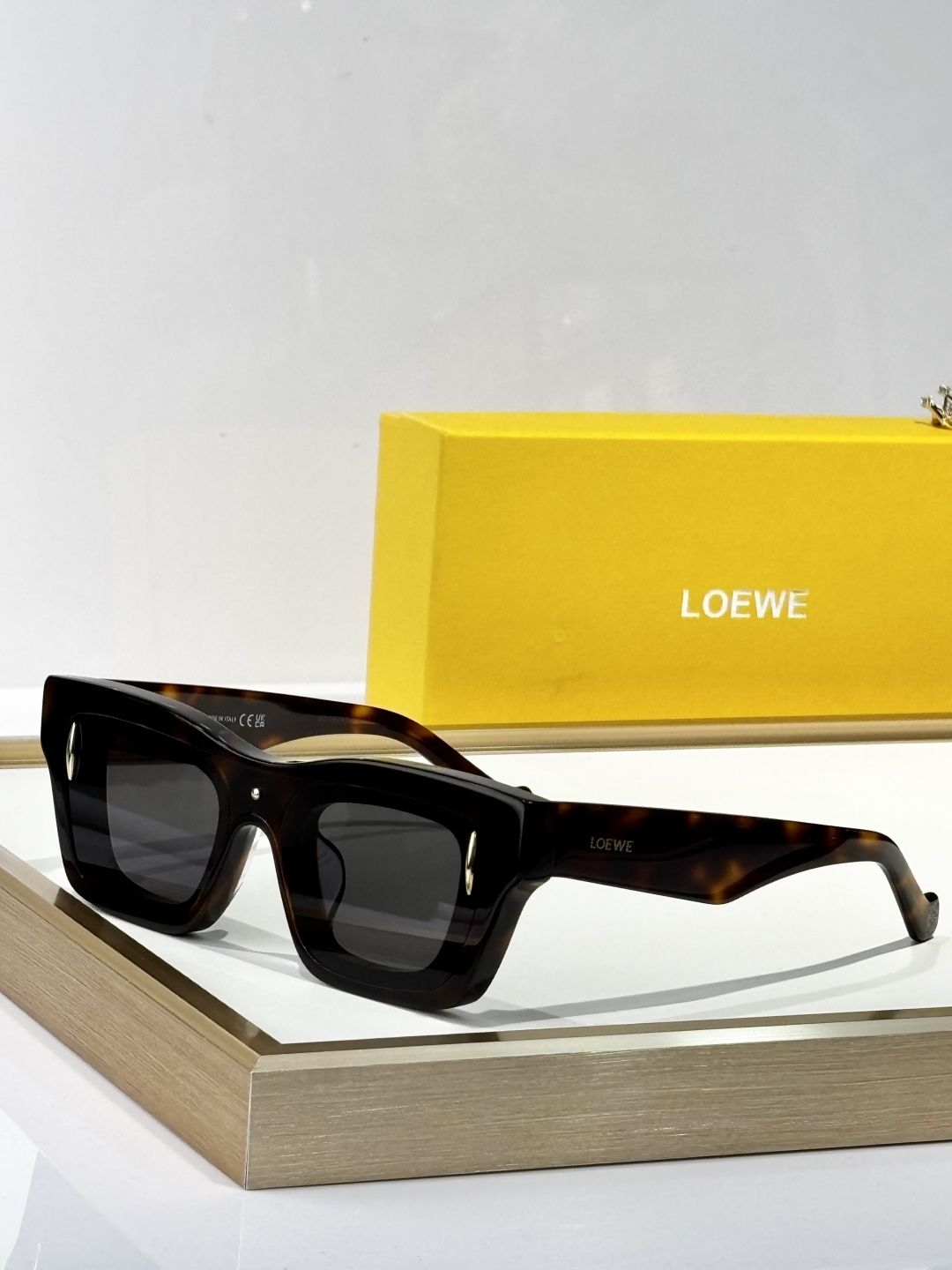 LOEWE_Glasses_yupoo_Original_quality