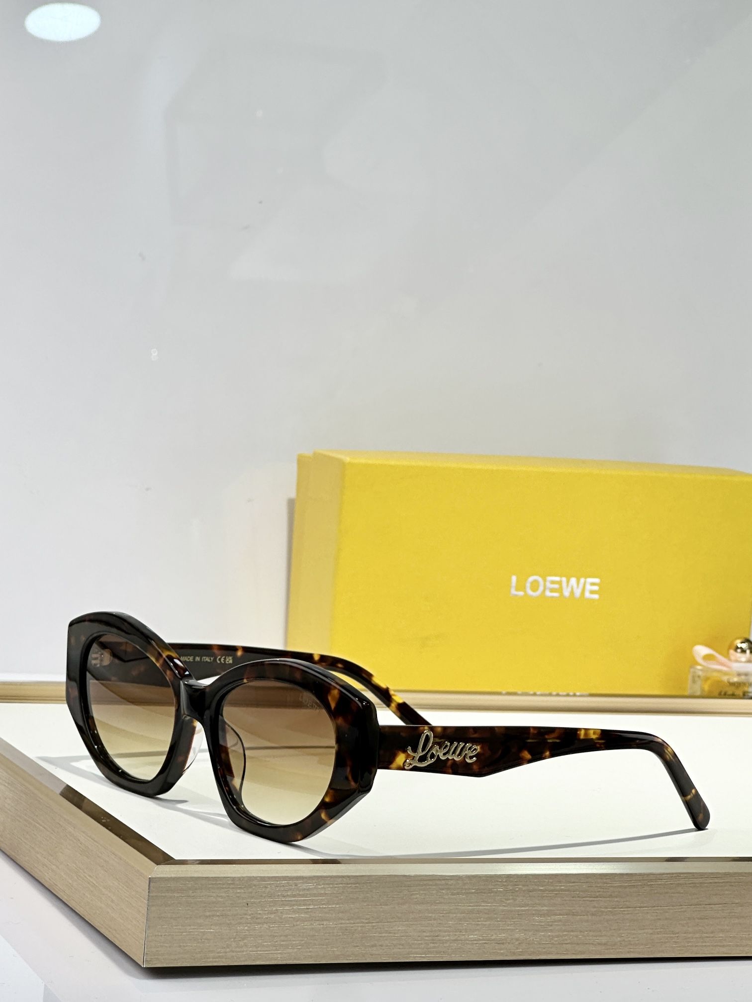 LOEWE_Glasses_yupoo_Original_quality