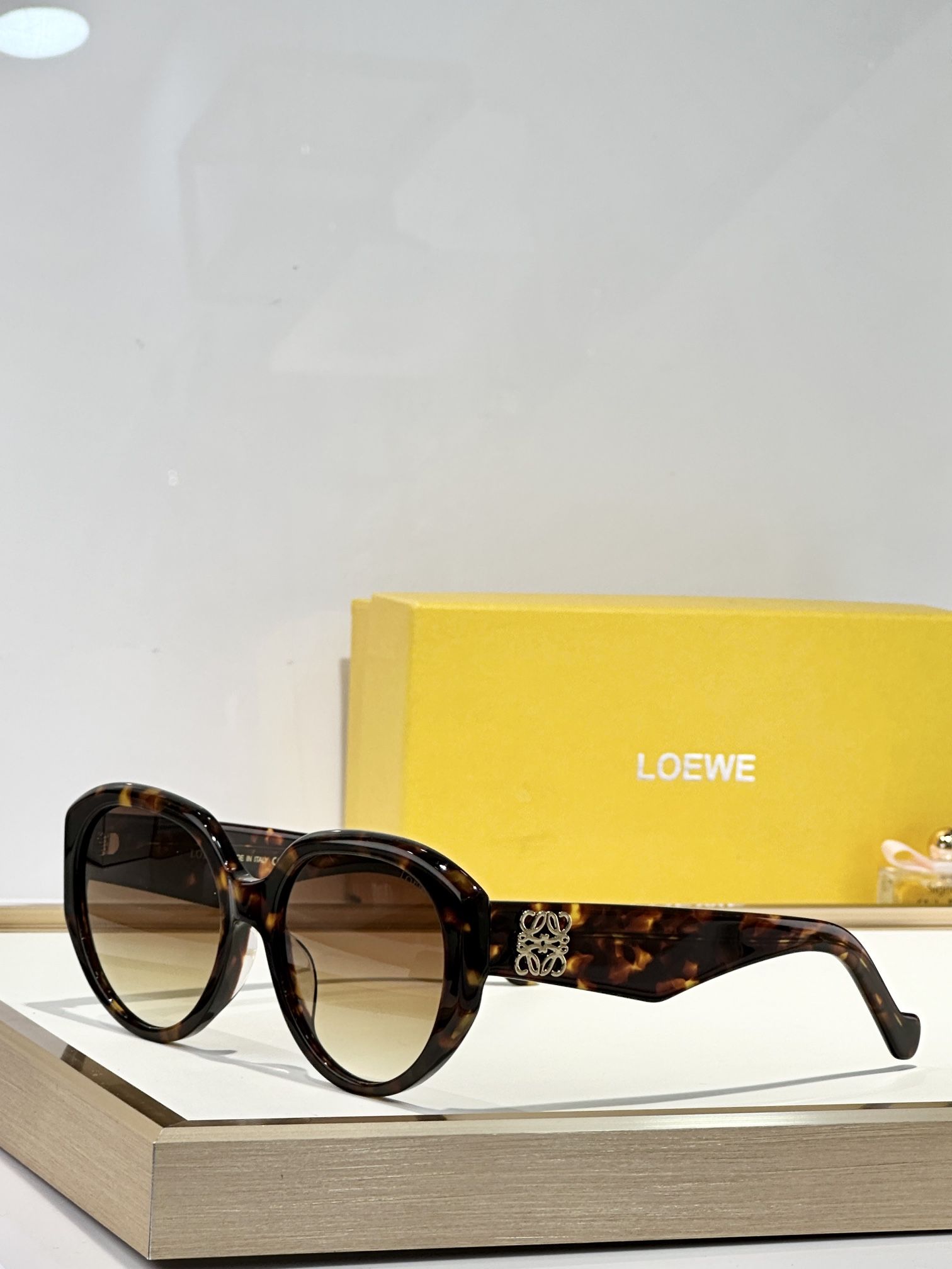 LOEWE_Glasses_yupoo_Original_quality