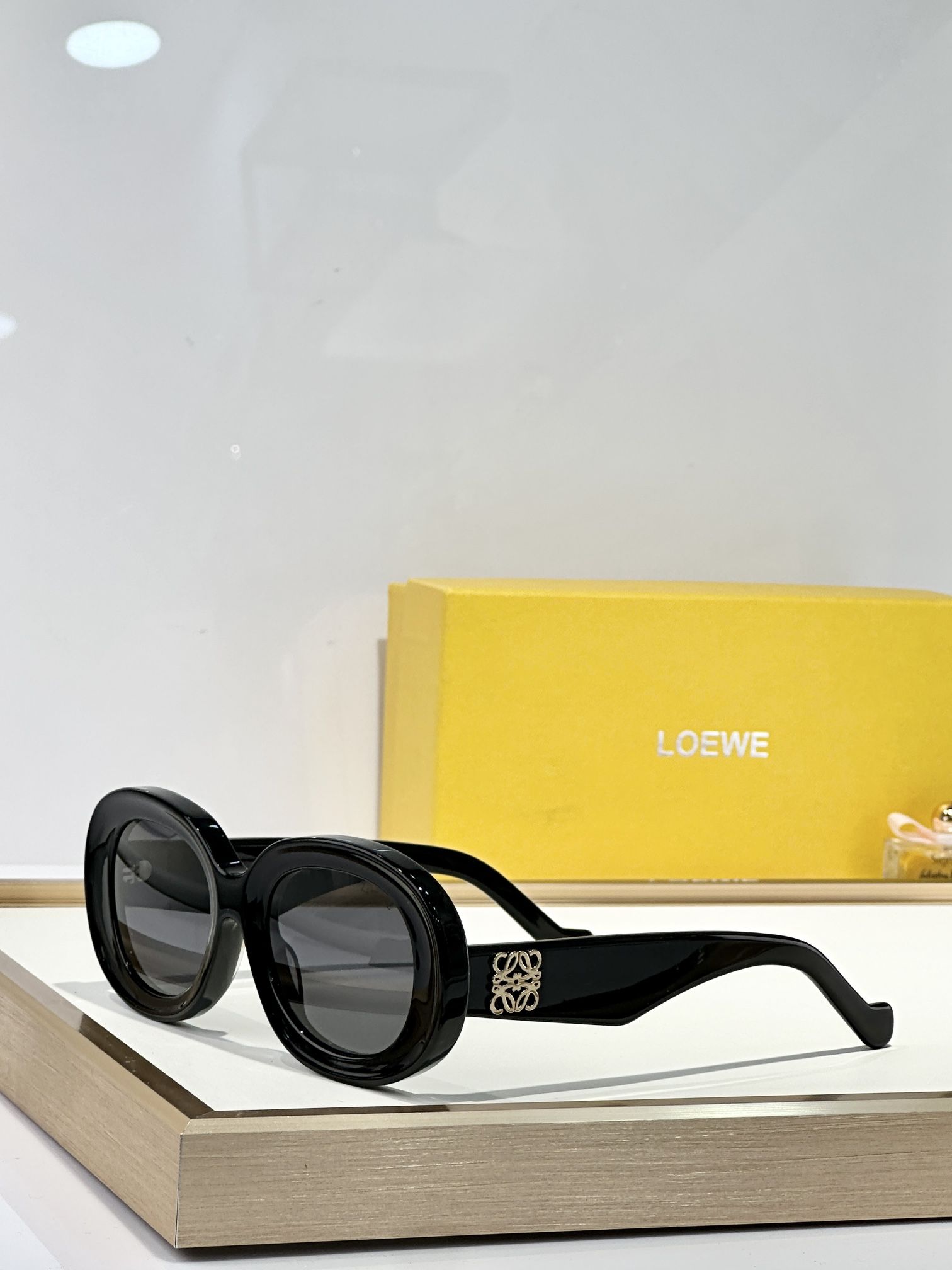 LOEWE_Glasses_yupoo_Original_quality
