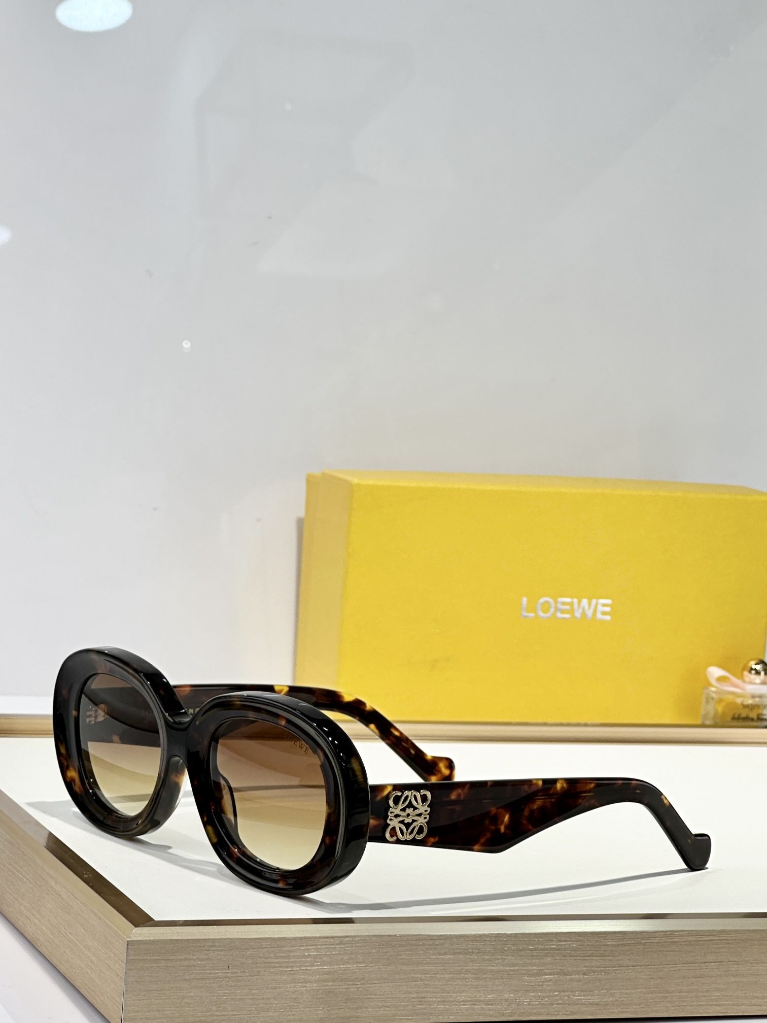 LOEWE_Glasses_yupoo_Original_quality