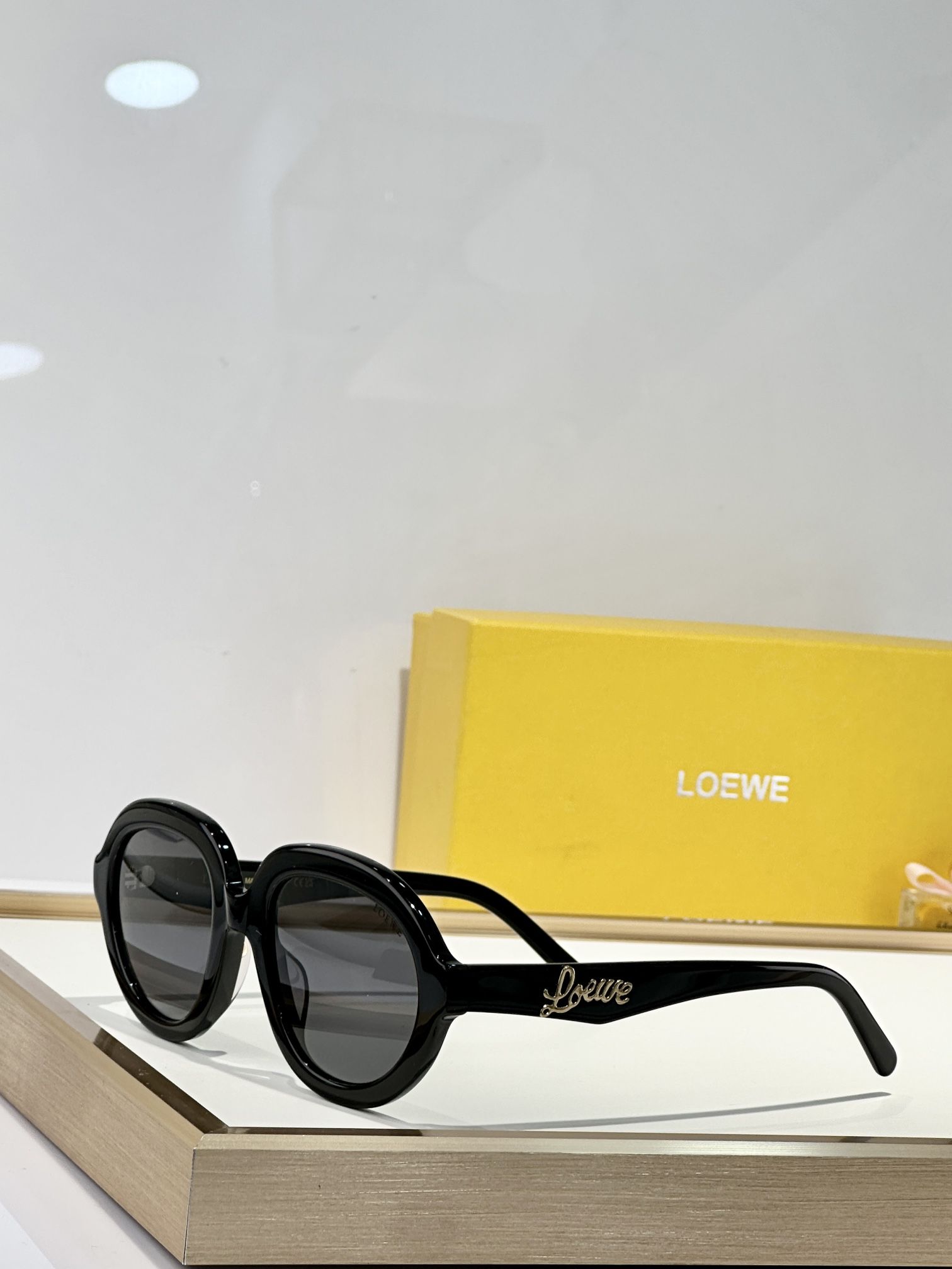 LOEWE_Glasses_yupoo_Original_quality