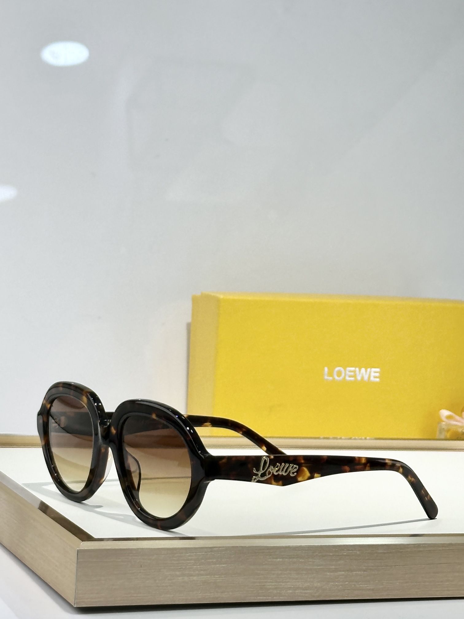 LOEWE_Glasses_yupoo_Original_quality