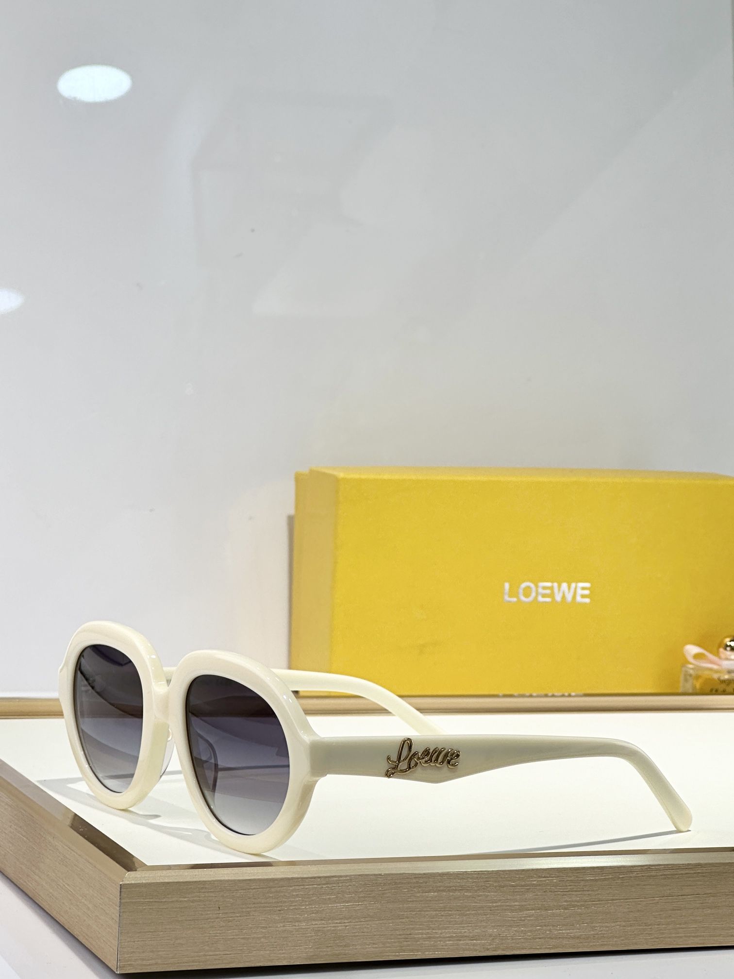LOEWE_Glasses_yupoo_Original_quality