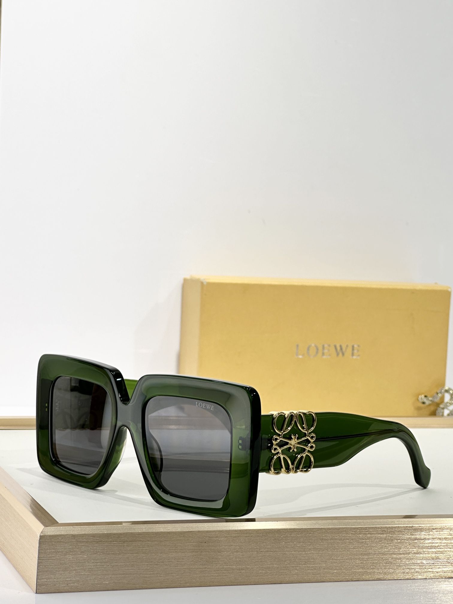LOEWE_Glasses_yupoo_Original_quality