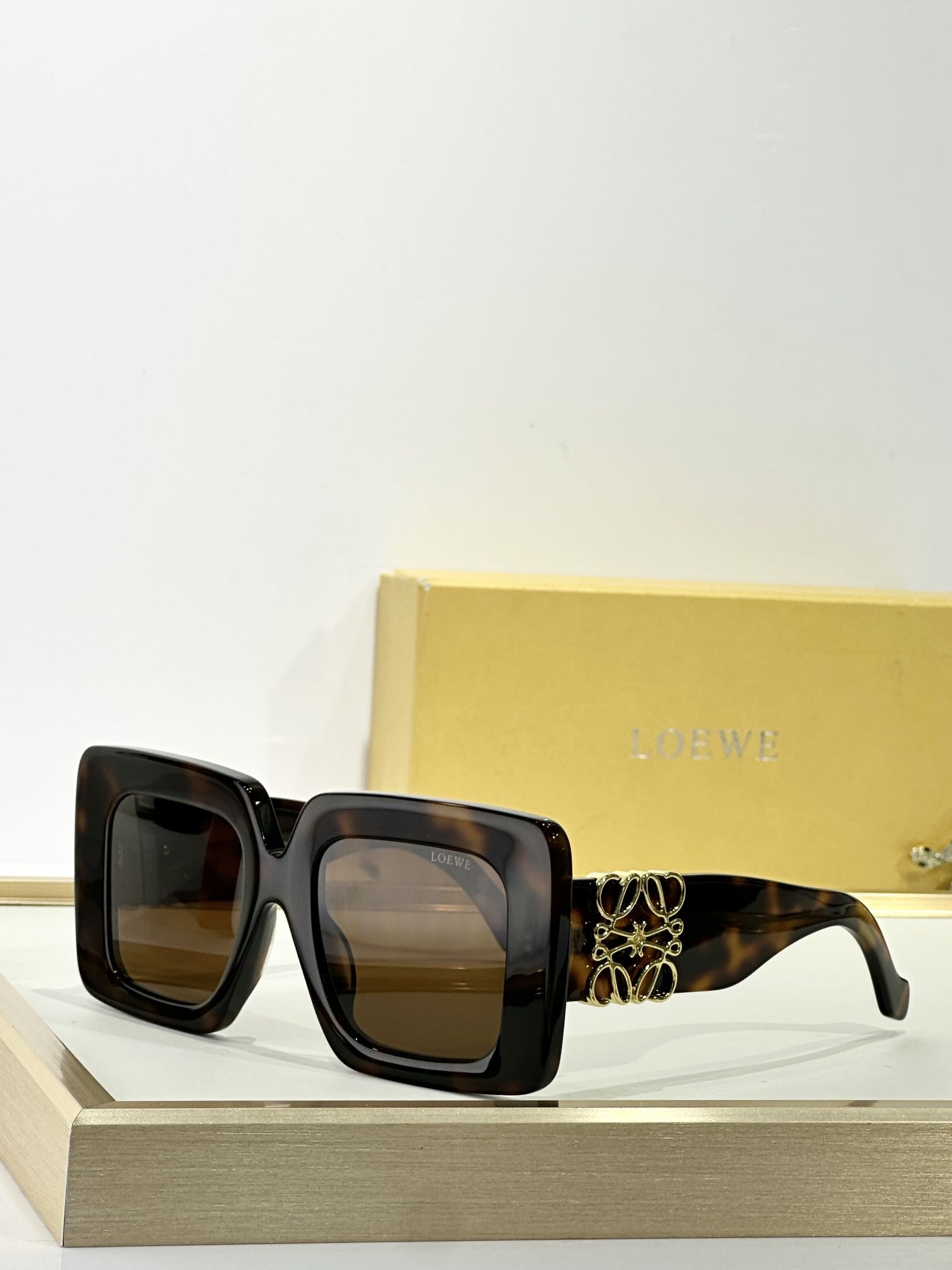 LOEWE_Glasses_yupoo_Original_quality