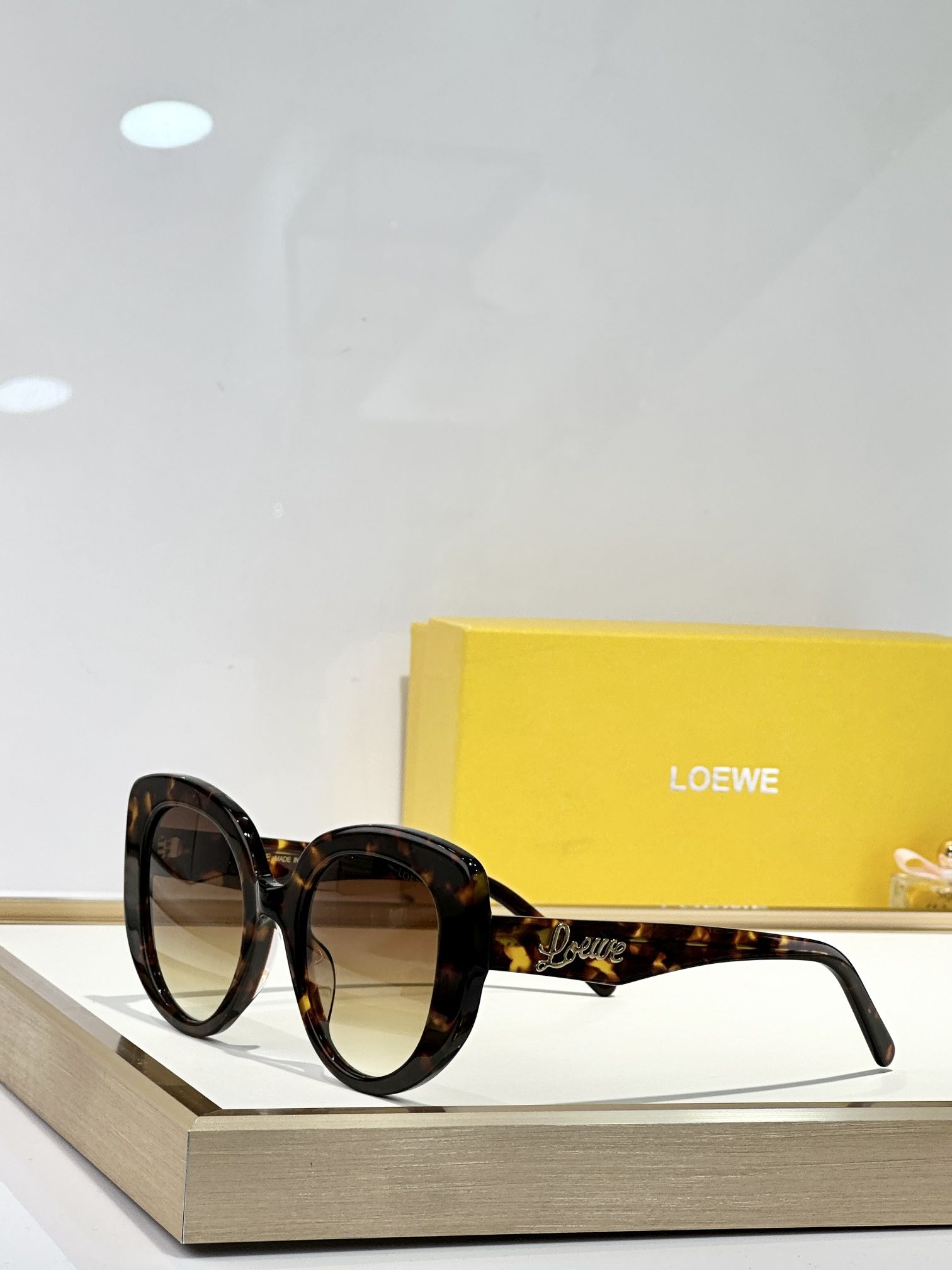 LOEWE_Glasses_yupoo_Original_quality