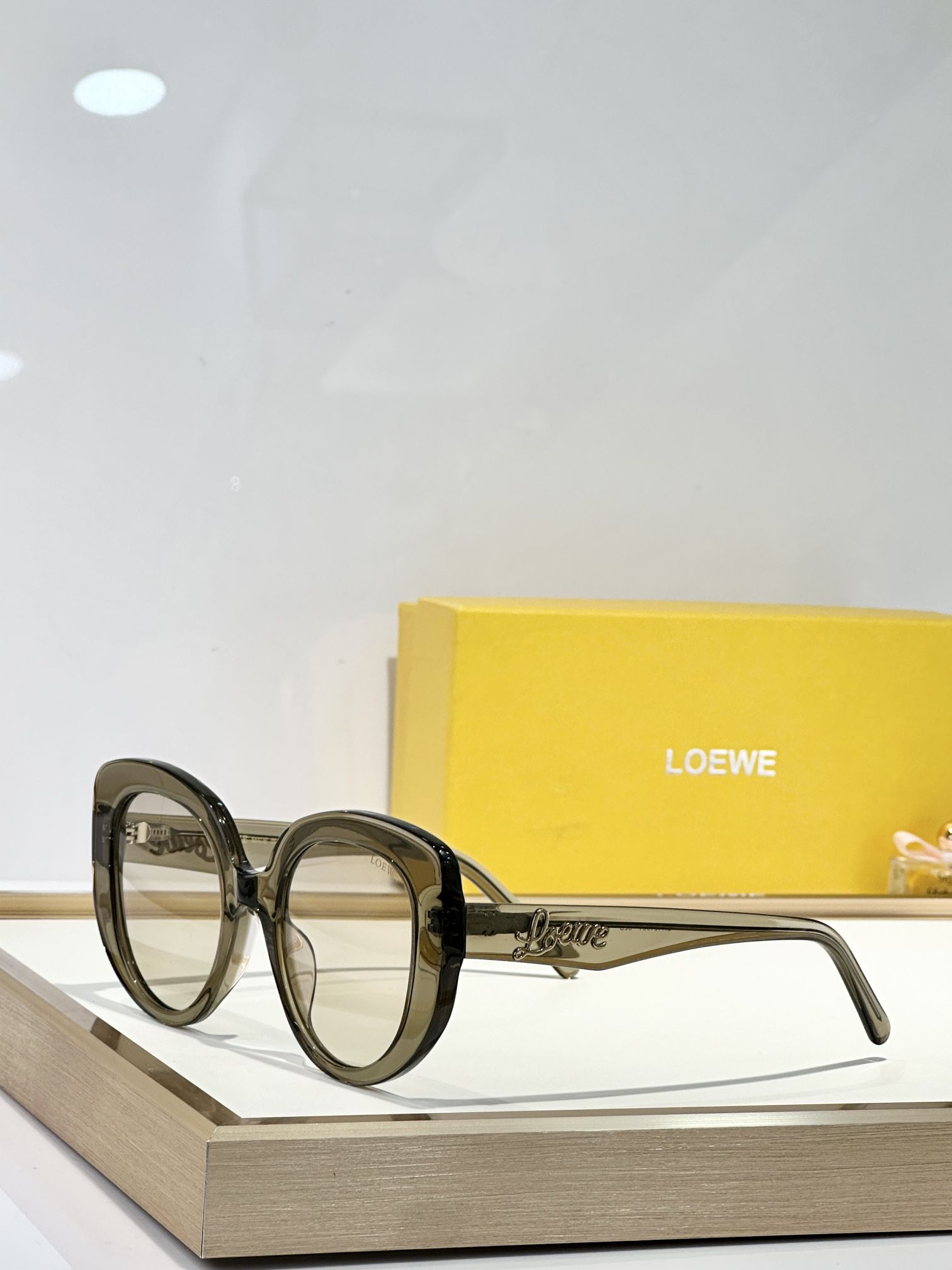 LOEWE_Glasses_yupoo_Original_quality