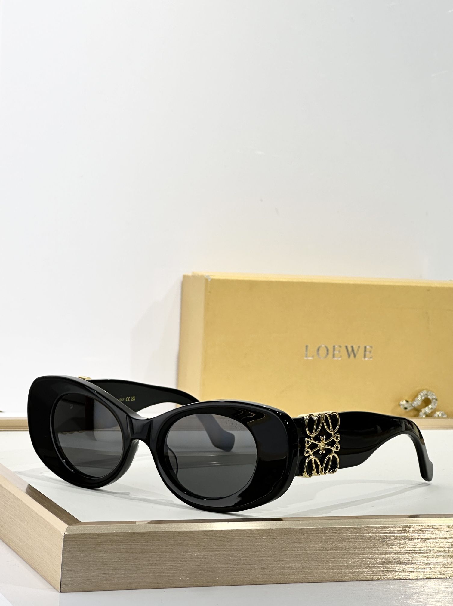 LOEWE_Glasses_yupoo_Original_quality