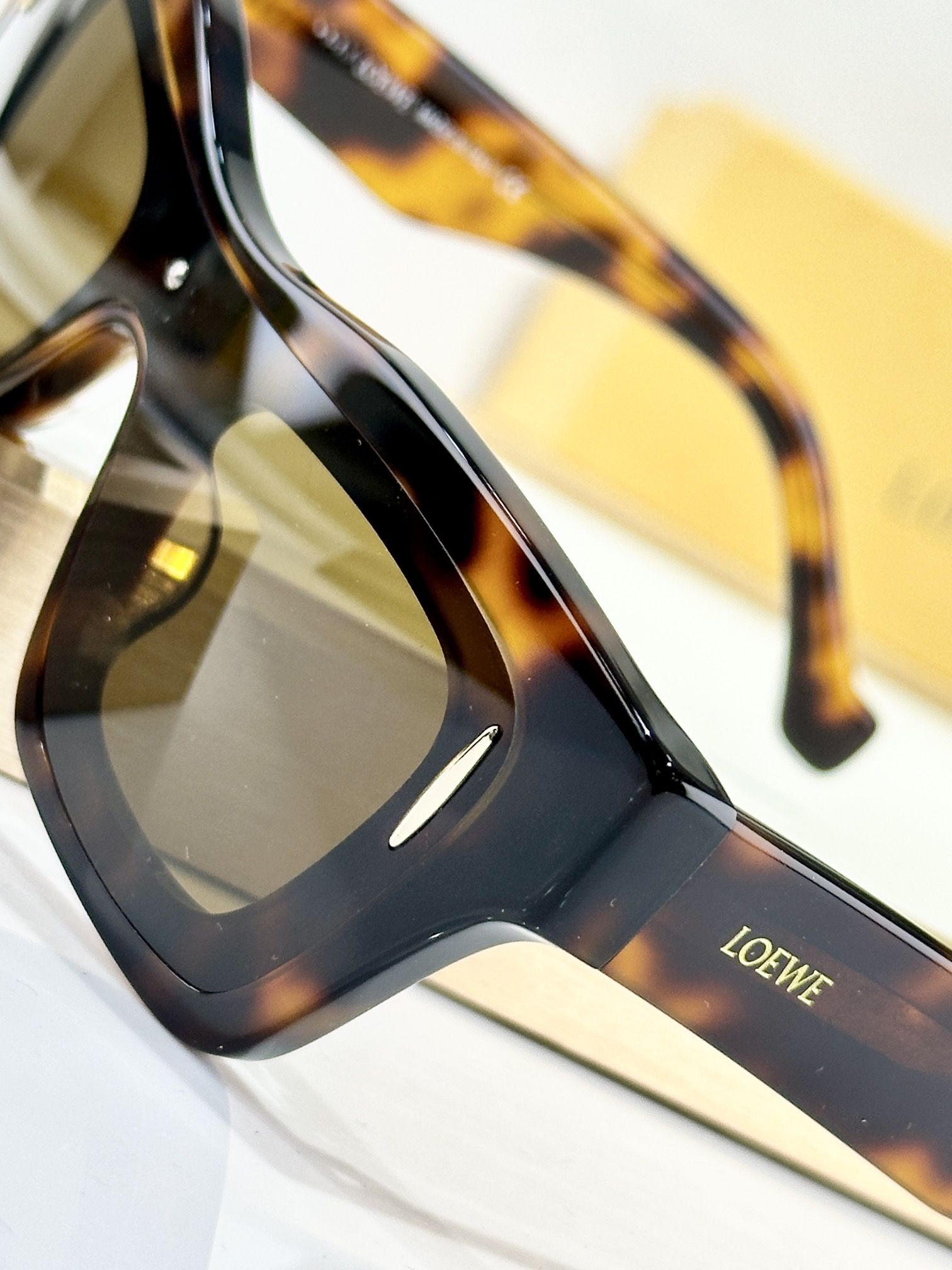 LOEWE_Glasses_yupoo_Original_quality