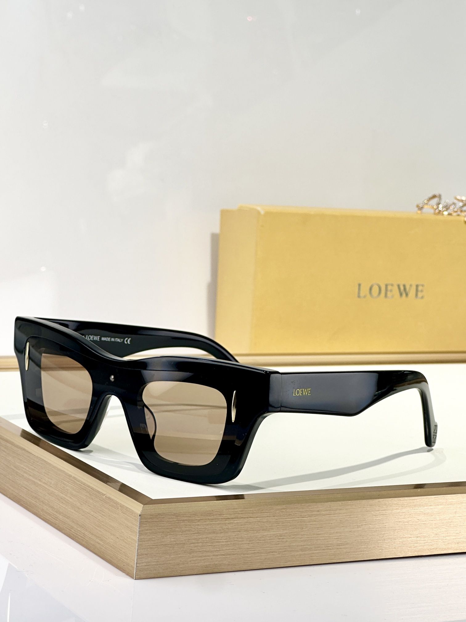 LOEWE_Glasses_yupoo_Original_quality