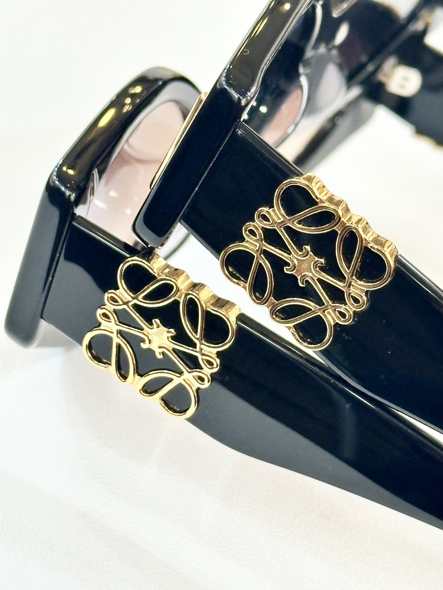 LOEWE_Glasses_yupoo_Original_quality