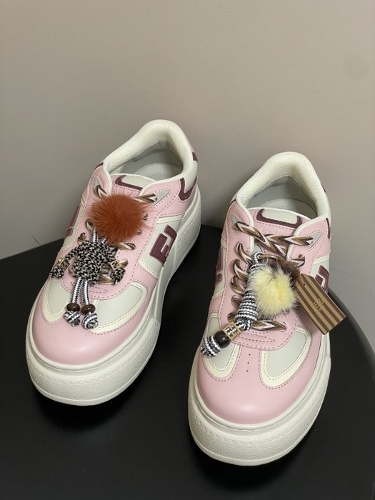 Fendi_Women_shoes_Latest styles_2026_yupoo_Original_quality