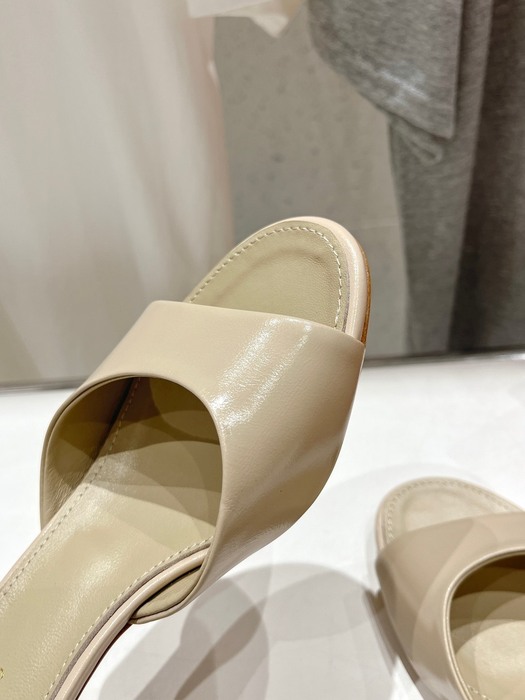 Ferragamo_Women_shoes_yupoo_Original_quality