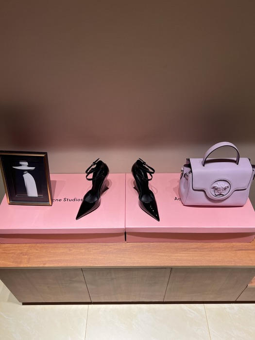 Ferragamo_Women_shoes_yupoo_Original_quality