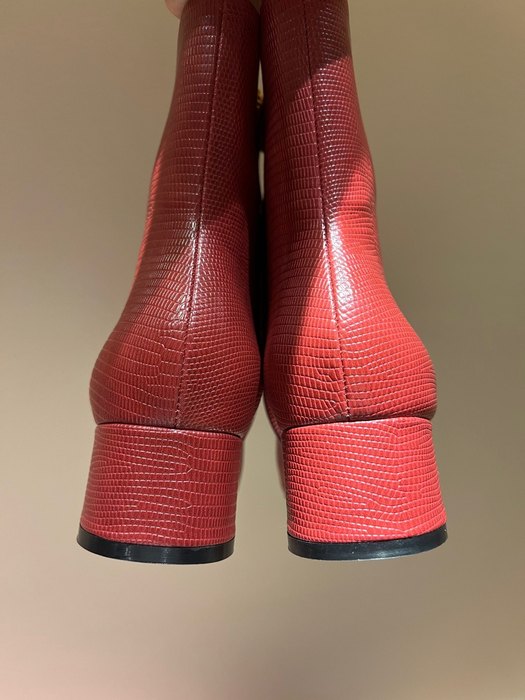 Ferragamo_Women_shoes_yupoo_Original_quality