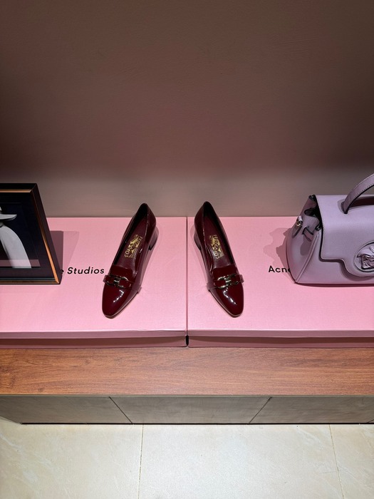 Ferragamo_Women_shoes_yupoo_Original_quality