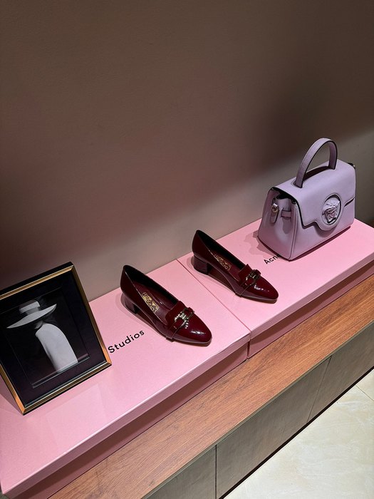 Ferragamo_Women_shoes_yupoo_Original_quality