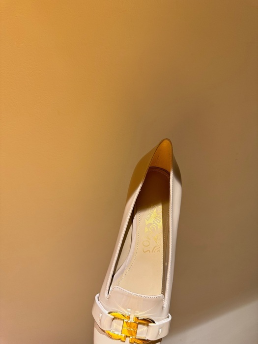 Ferragamo_Women_shoes_yupoo_Original_quality