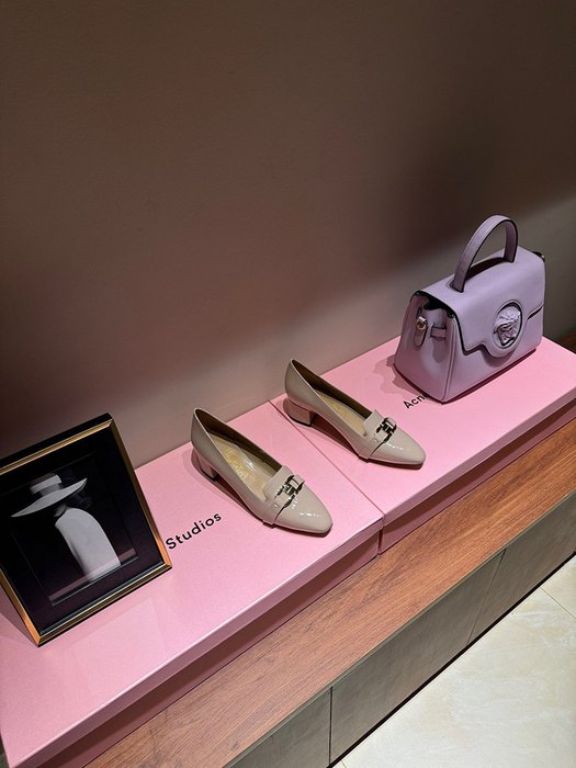 Ferragamo_Women_shoes_yupoo_Original_quality