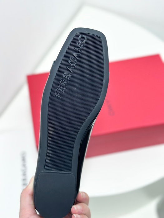 Ferragamo_Women_shoes_yupoo_Original_quality