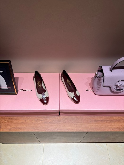 Ferragamo_Women_shoes_yupoo_Original_quality