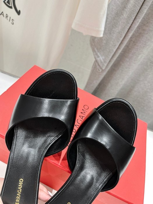 Ferragamo_Women_shoes_yupoo_Original_quality