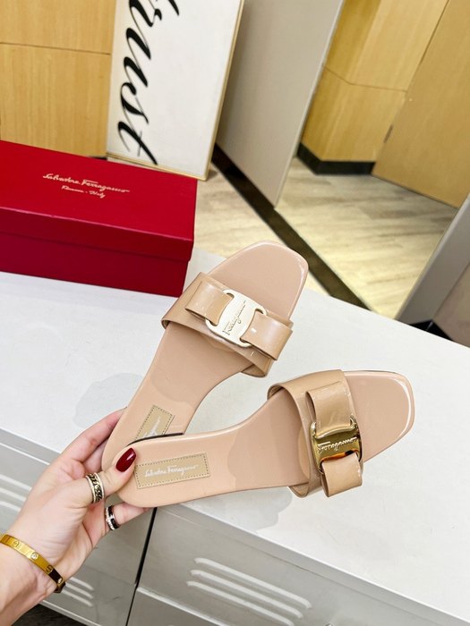 Ferragamo_Women_shoes_yupoo_Original_quality