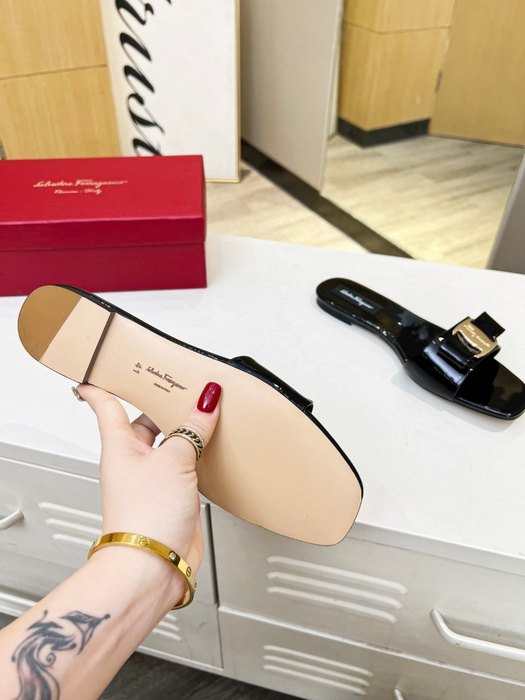 Ferragamo_Women_shoes_yupoo_Original_quality