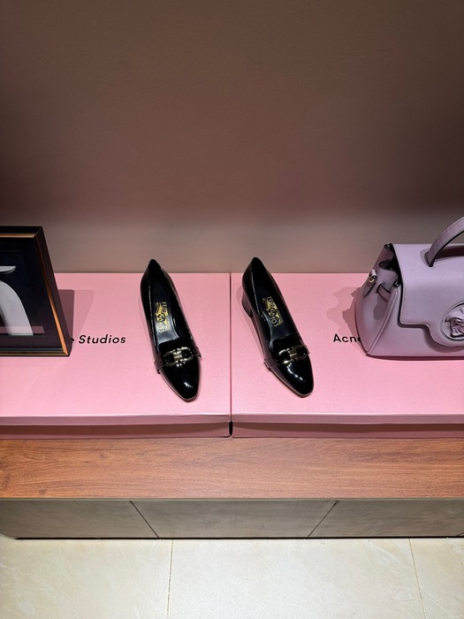 Ferragamo_Women_shoes_yupoo_Original_quality