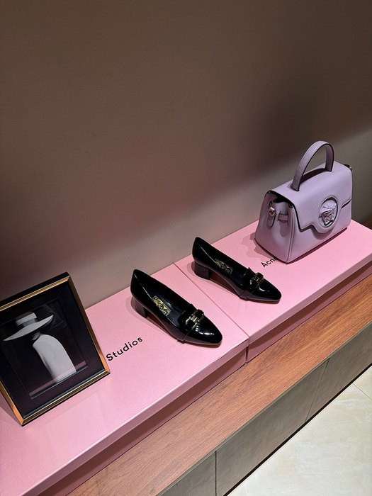 Ferragamo_Women_shoes_yupoo_Original_quality