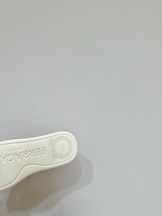 Ferragamo_Women_shoes_yupoo_Original_quality