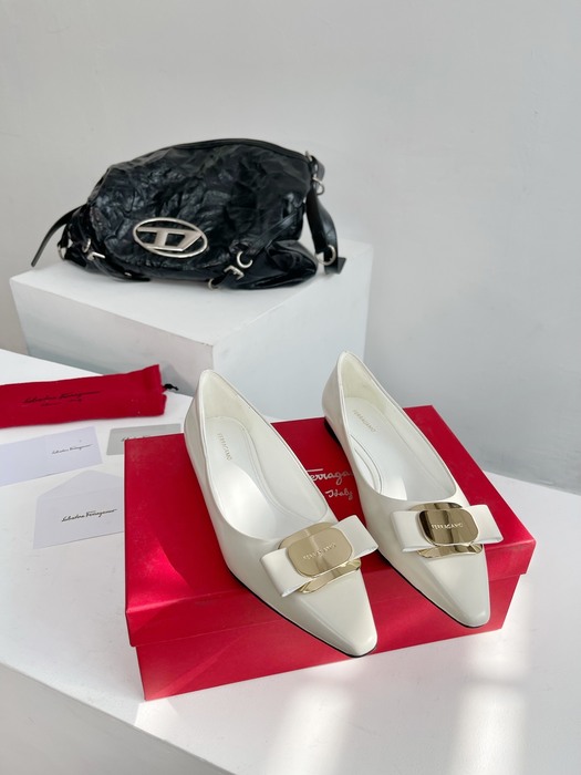 Ferragamo_Women_shoes_yupoo_Original_quality