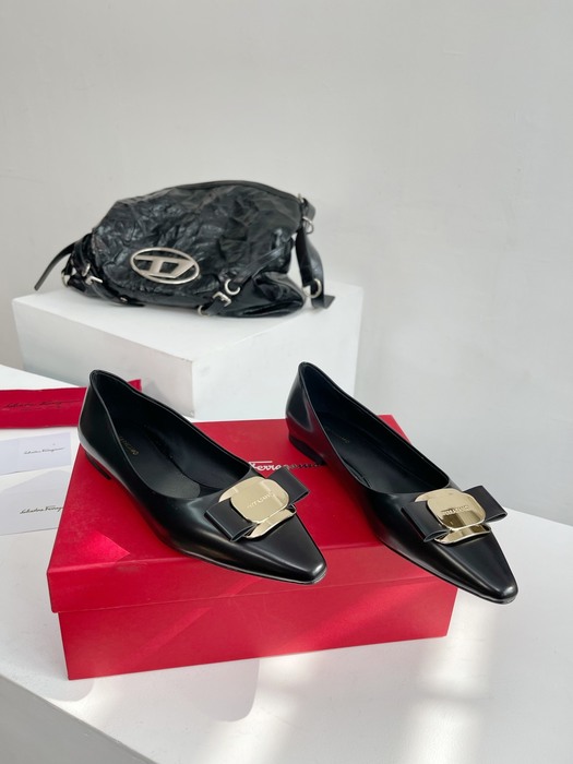 Ferragamo_Women_shoes_yupoo_Original_quality